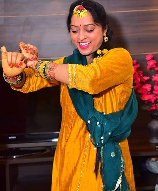 (Pack of 20) Flower Maang Tikka Set for Wedding | Shaadi| Haldi | Mehandi | Party in Yellow Colour for Girls and Women, Floral Jewellery/Jewelry Mangtika