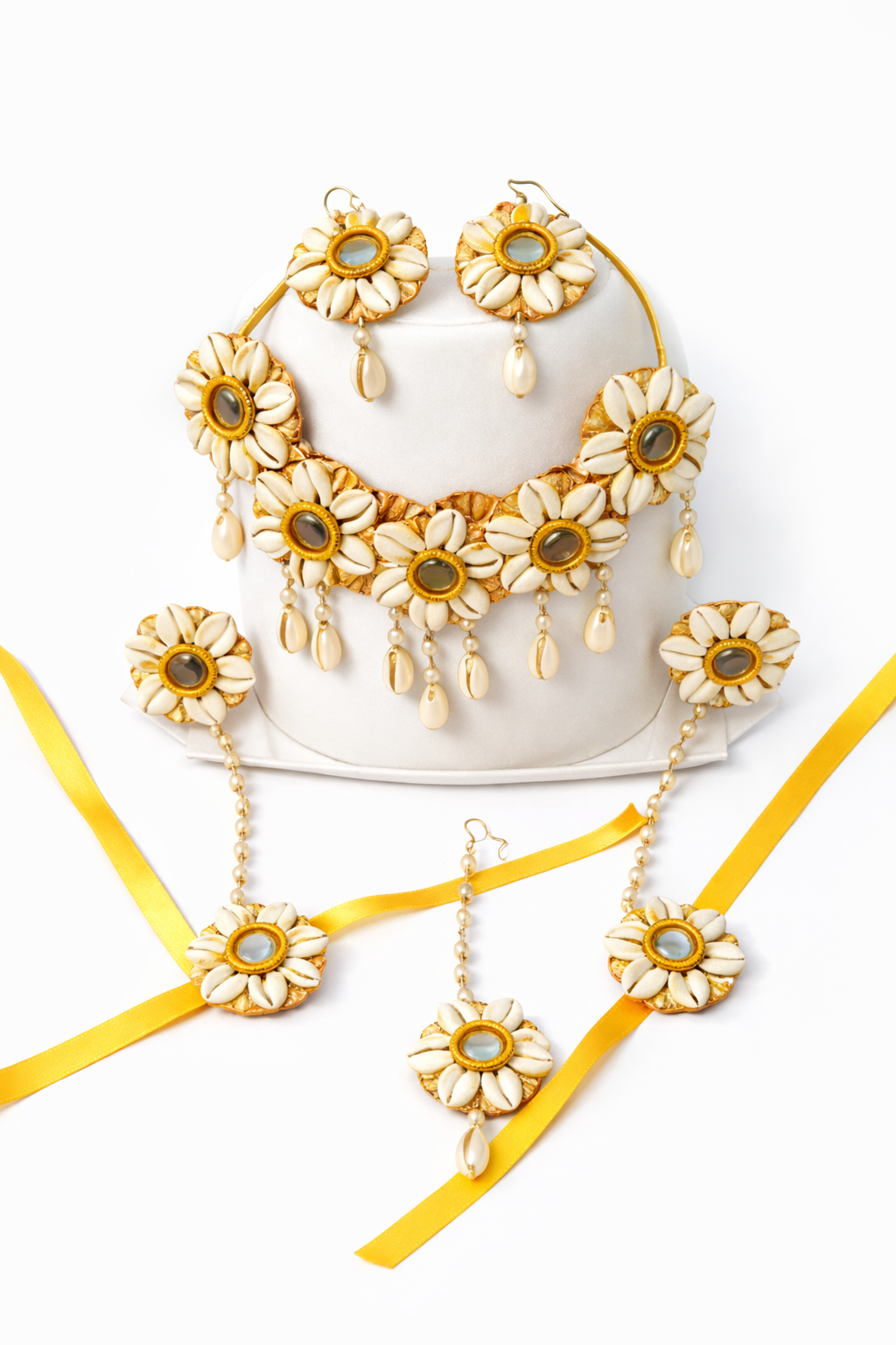 Traditional Gota Patti Bridal Jewellery Set with Cowrie Shell and White Flowers, Haldi Ceremony Necklace, Earrings, Bracelet, Maang Tika