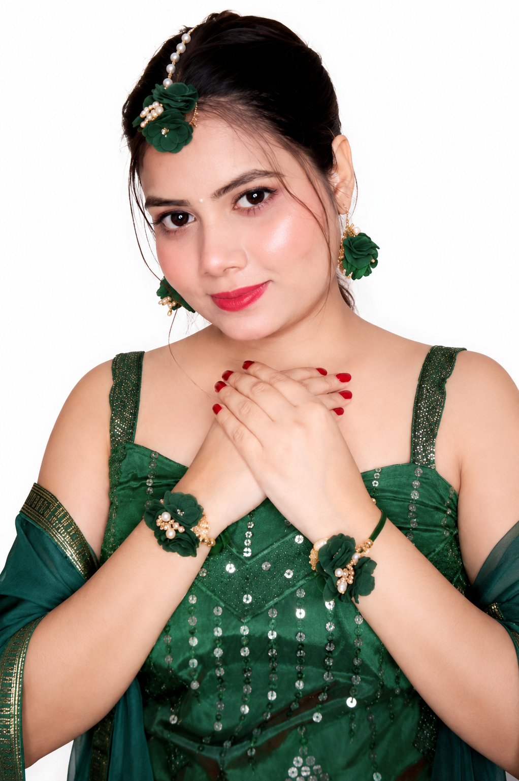 Handmade Green Floral Jewellery Set for Women | Bridal Haldi Mehndi Flower Jewellery | Necklace, Earrings, Maang Tikka & Bracelet Set | Wedding, Sangeet & Festive Accessories
