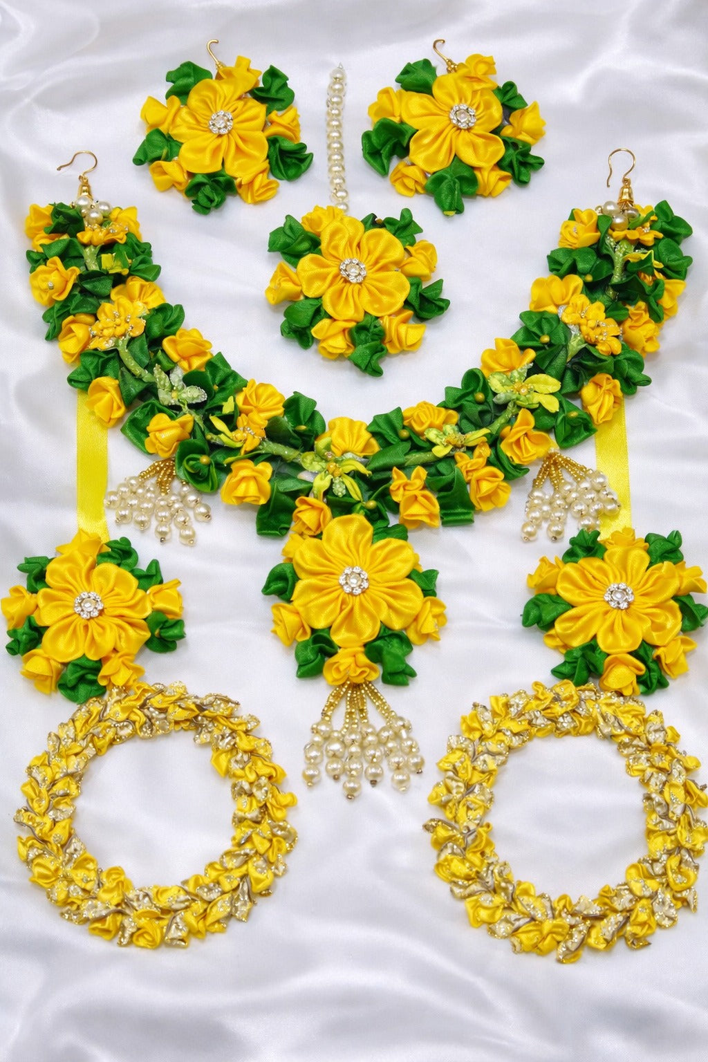 Yellow Green colour Haldi Jewellery set